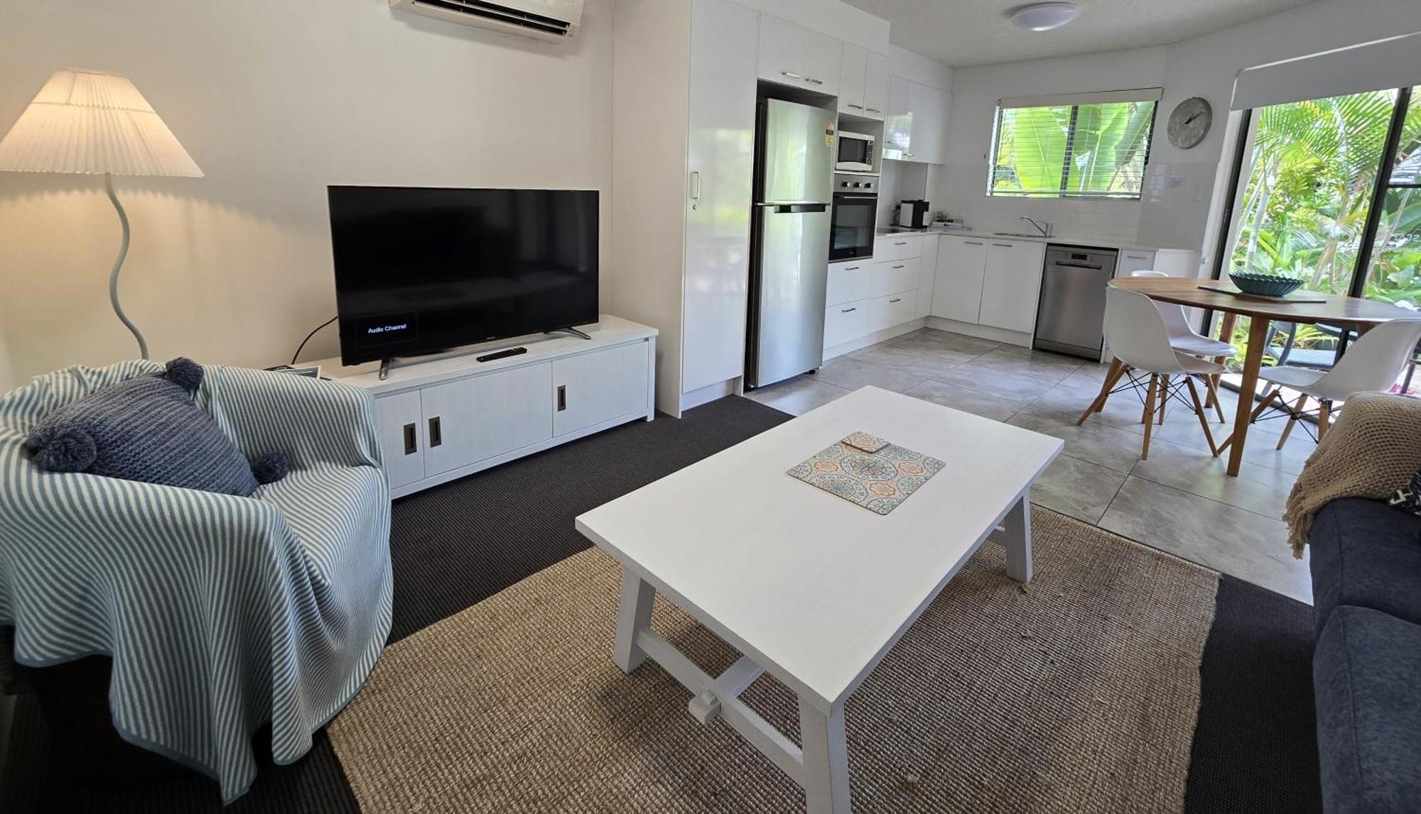 Noosa River Retreat Holiday Apartments Noosaville Bagian luar foto